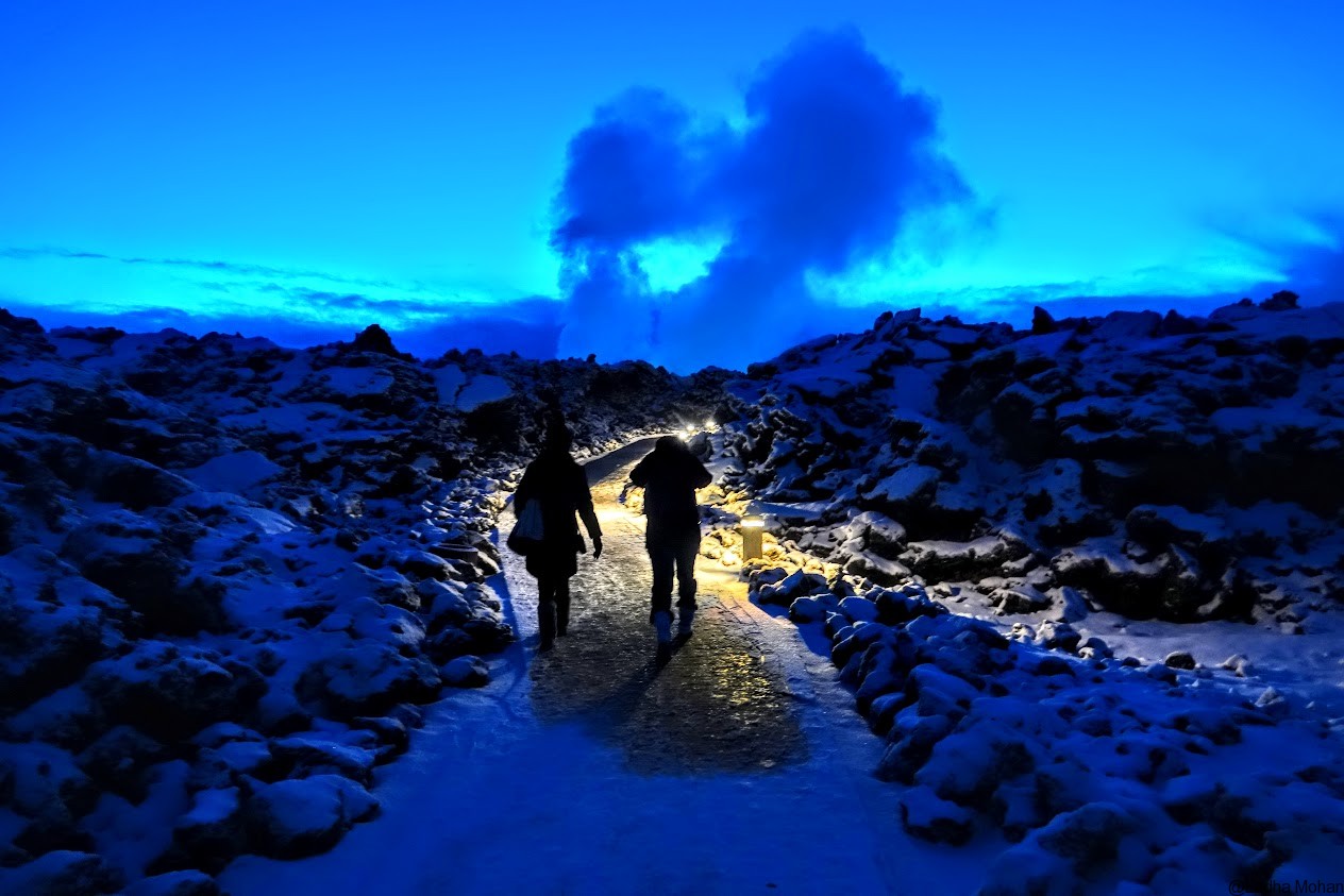 Pathway to enter Blue Lagoon - Can you believe its 8.30 AM?.