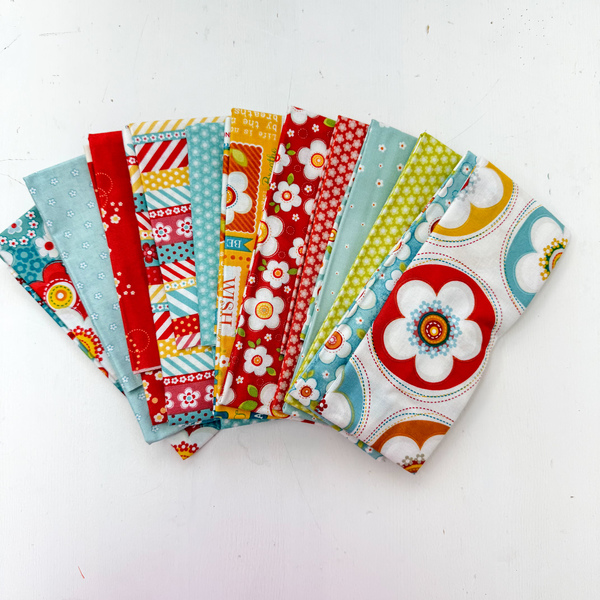 Daisy Fat Quarter Stack