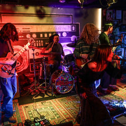 Download allowed with proper photo credit- Image by Kunhardt Photography