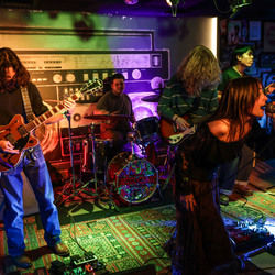 Download allowed with proper photo credit- Image by Kunhardt Photography