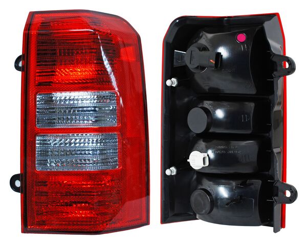 Calavera Patriot 2007 2008 2009 2010 2011 2012 2013 2014 2015 2016 2017 C/2 Focos DERECHO (LADO COPILOTO) código 11-6423-00-1N
