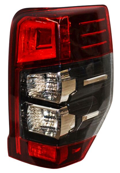Calavera Mitsubishi Pu L200 2020 2021 2022 2023 2024 C/Arnes DERECHO (LADO COPILOTO) código 11-F097-06-2B