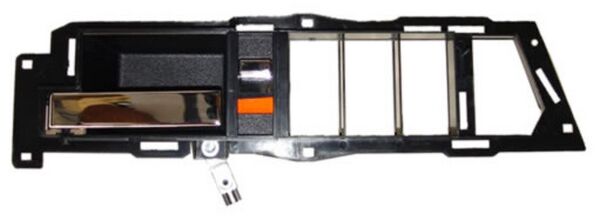 Manija Intchev Pu/ Sierra/ Suburban/ Blazer 1988 1989 1990 1991 1992 1993 1994/ Yukon 1992 1993 1994/ Tahoe 1992 1993 1994 Kodiak 1995 1996 1997 1998 1999 2000 2001 Bisel Crom Plastico IZQUIERDO (LADO PILOTO) código MICPU92CL