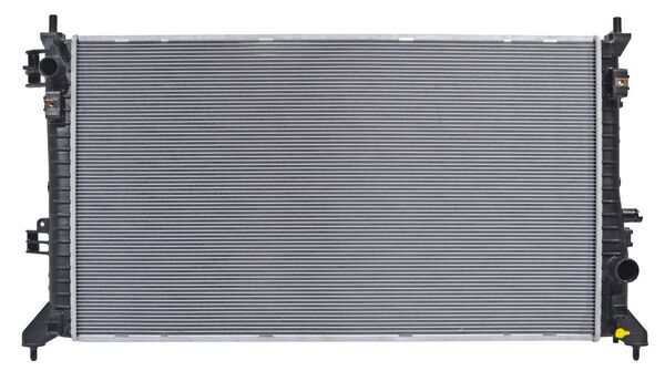 Radiador Chev Pu 2019 2020 2021 2022 2023 Silverado/ Sierra 1500 L4 2.7 Lts Std C/S Aa 35X19 1/5X26Mm Alum Sold código RACPU19S