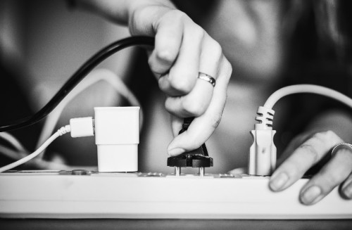 impact-of-bad-wiring-worn_out_wiring