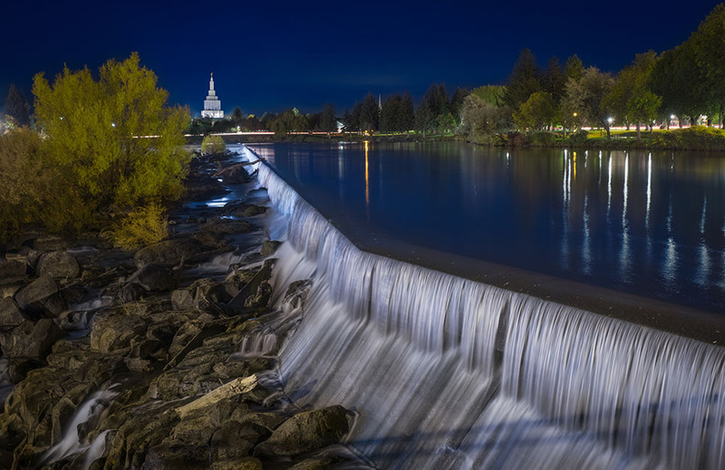 Idaho Falls at night