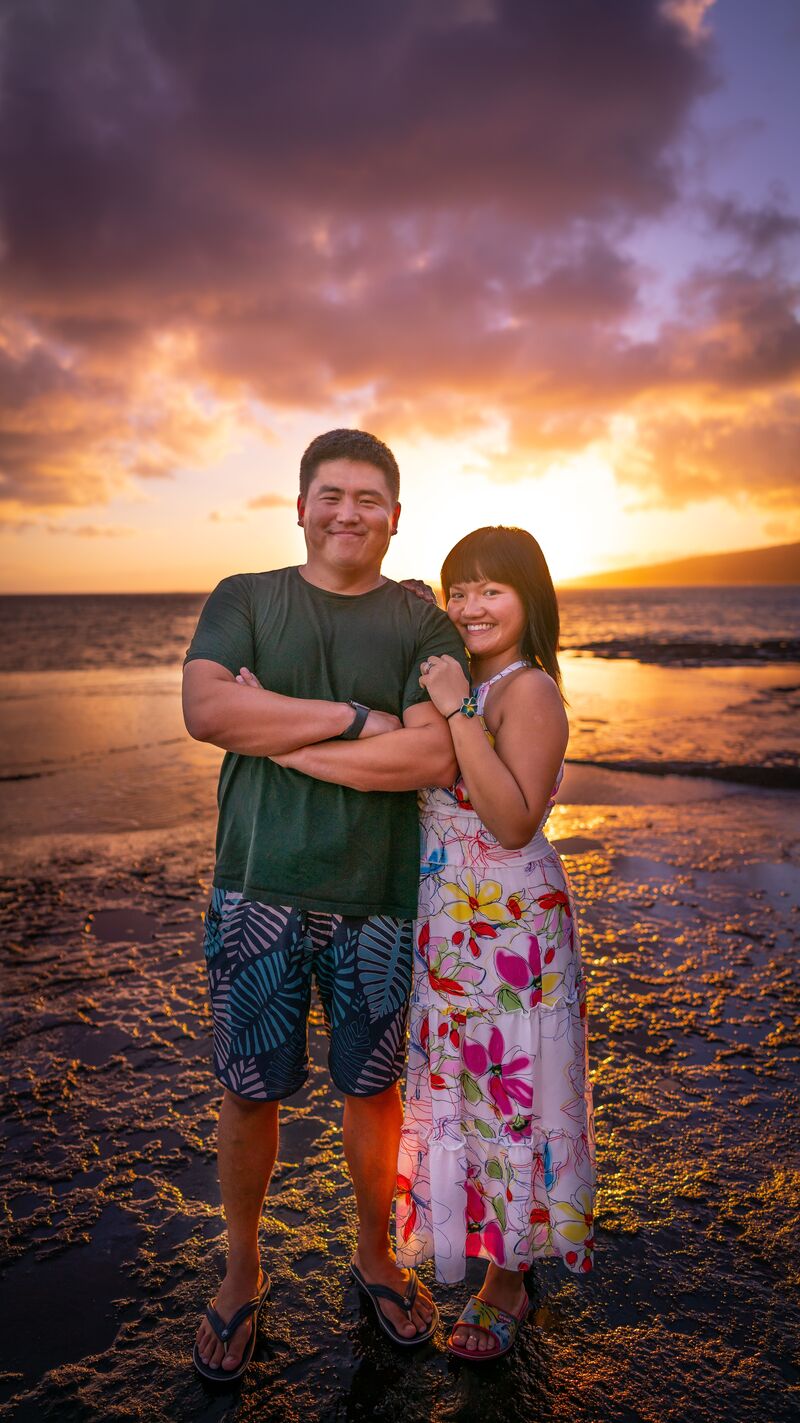HAPPY COUPLE IN HAWAII ON WEDDING DAY