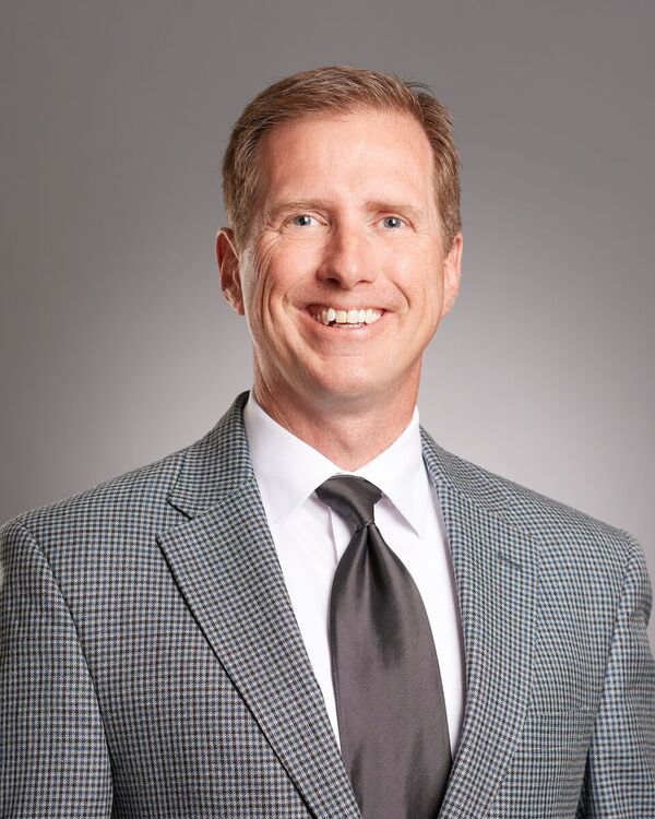 Dch headshot 1
