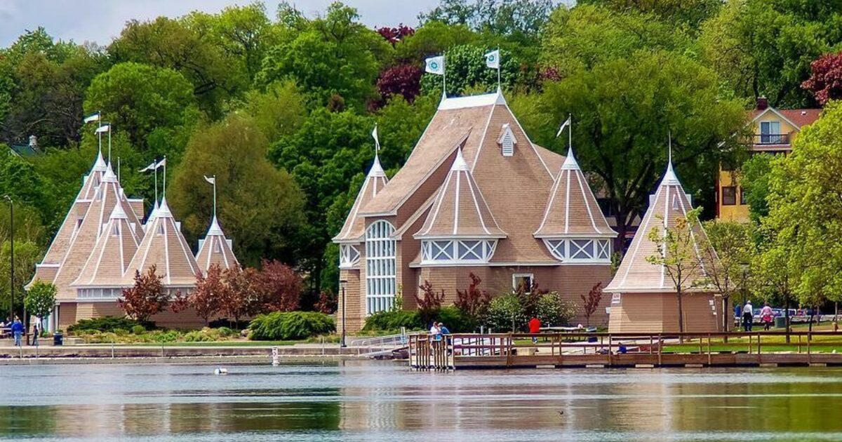 Explore the Beauty of Linden Hills, Minneapolis Sustainable9