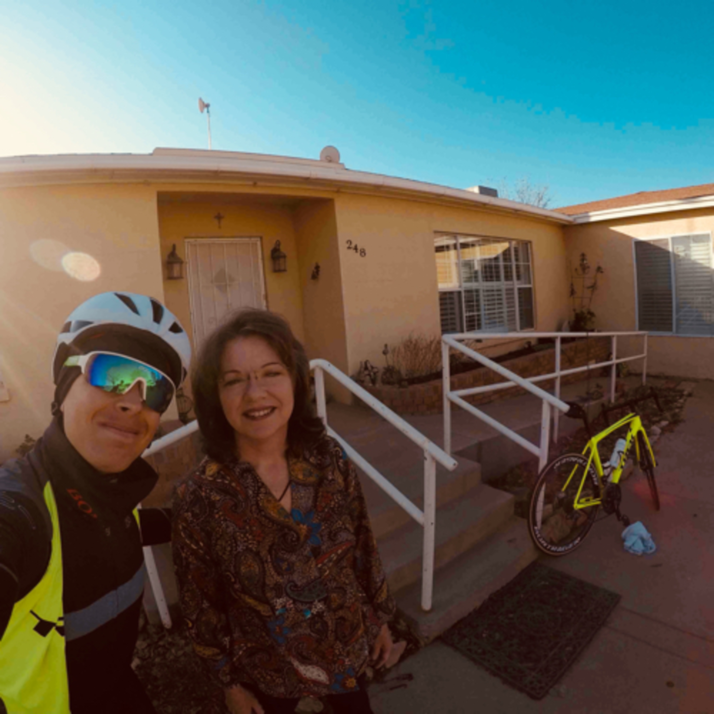 Mary (54): Hospitality in El Paso