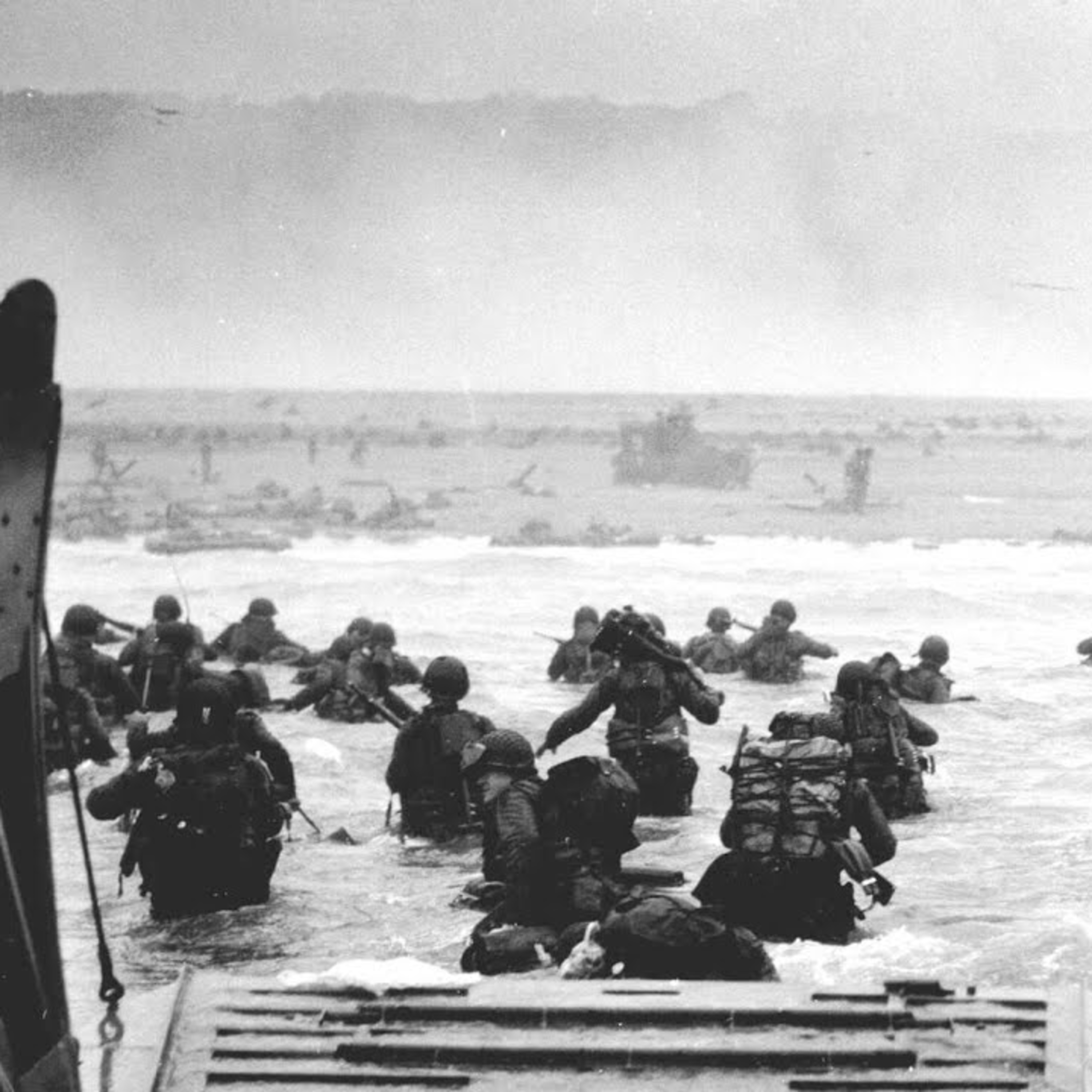 D-Day - Rare Recording of Complete CBS Radio Broadcast Day - June 6, 1944 - Part 9 - 11am-Noon D-Day - Rare Recording of Complete CBS Radio Broadcast Day - June 6, 1944 - Part 9 - 11am-Noon