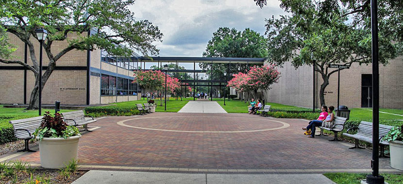University of St. Thomas (Minnesota) Overview