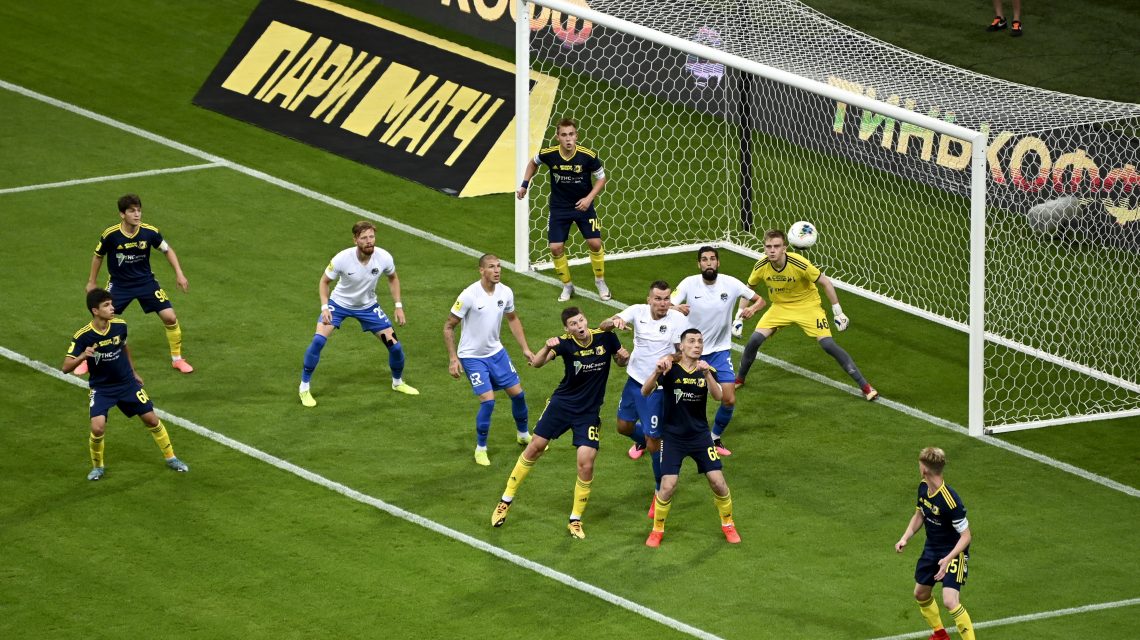 Russian teenagers beaten 10-1 as league restarts