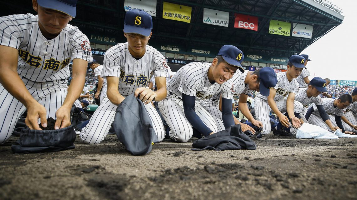 Young baseball players get memento filled with stadium dirt