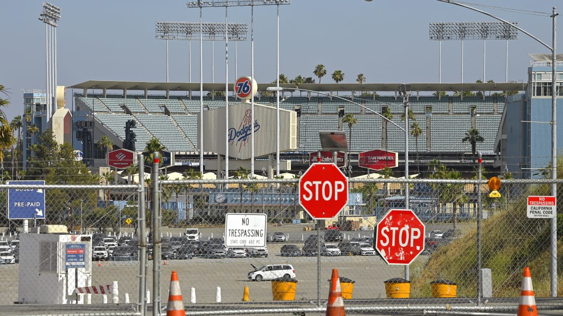 Bubble-free life means MLB players, coaches must be careful