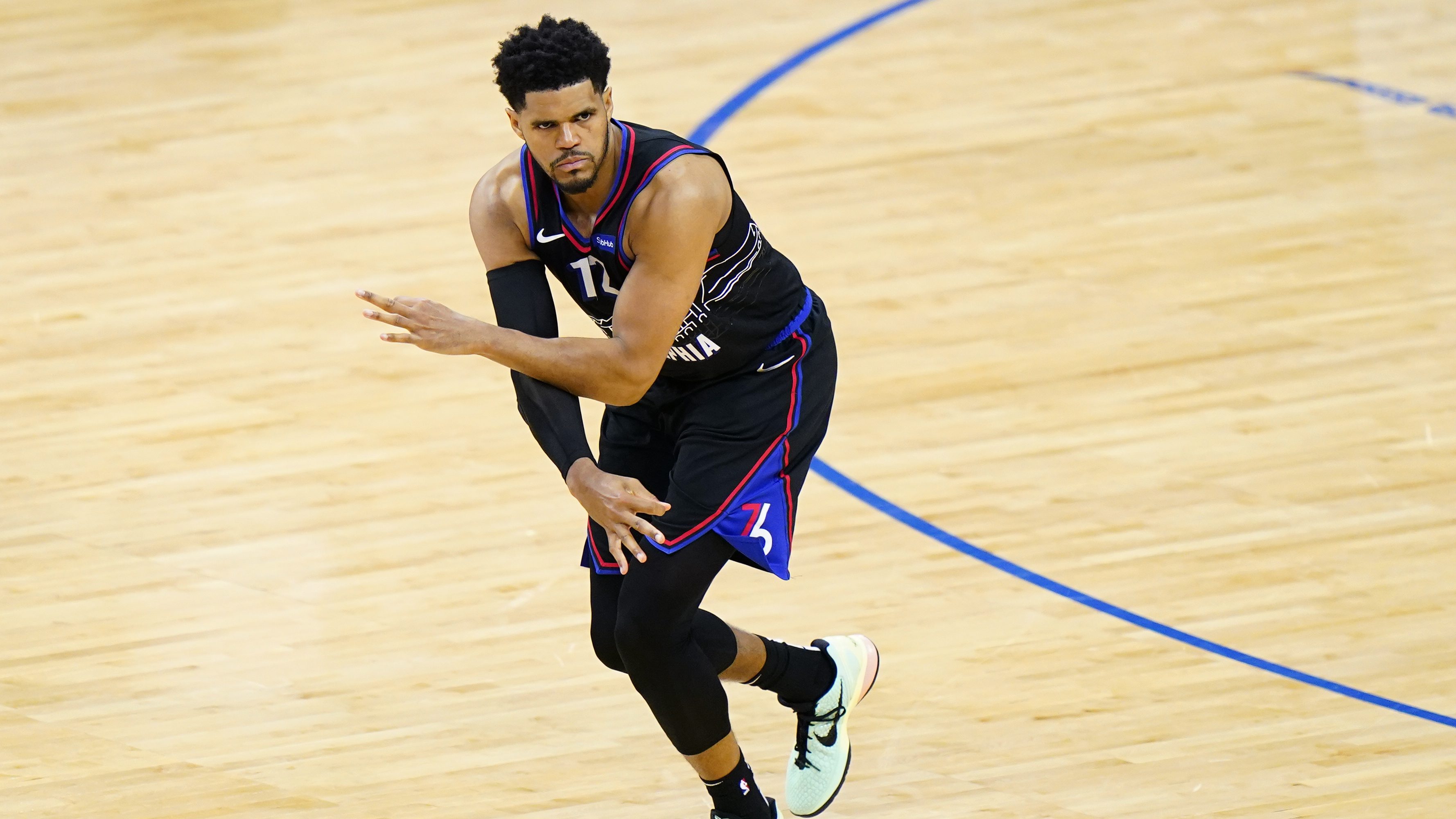 Harris scores 37 leads 76ers past Wizards 125118 in Game 1 BVM Sports