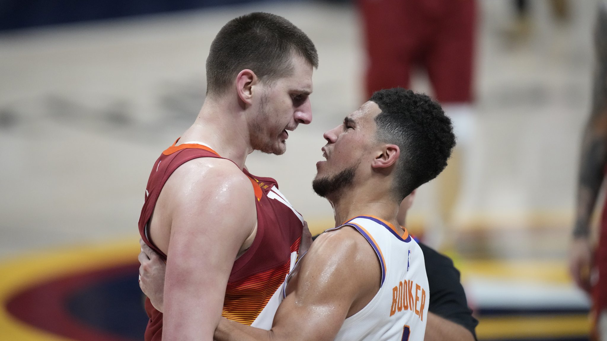 MVP Nikola Jokic ejected, Suns sweep Nuggets 125118 BVM