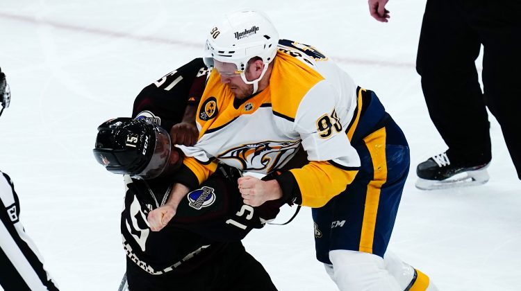 Coyotes rally to beat Predators 5-4 in final Glendale game