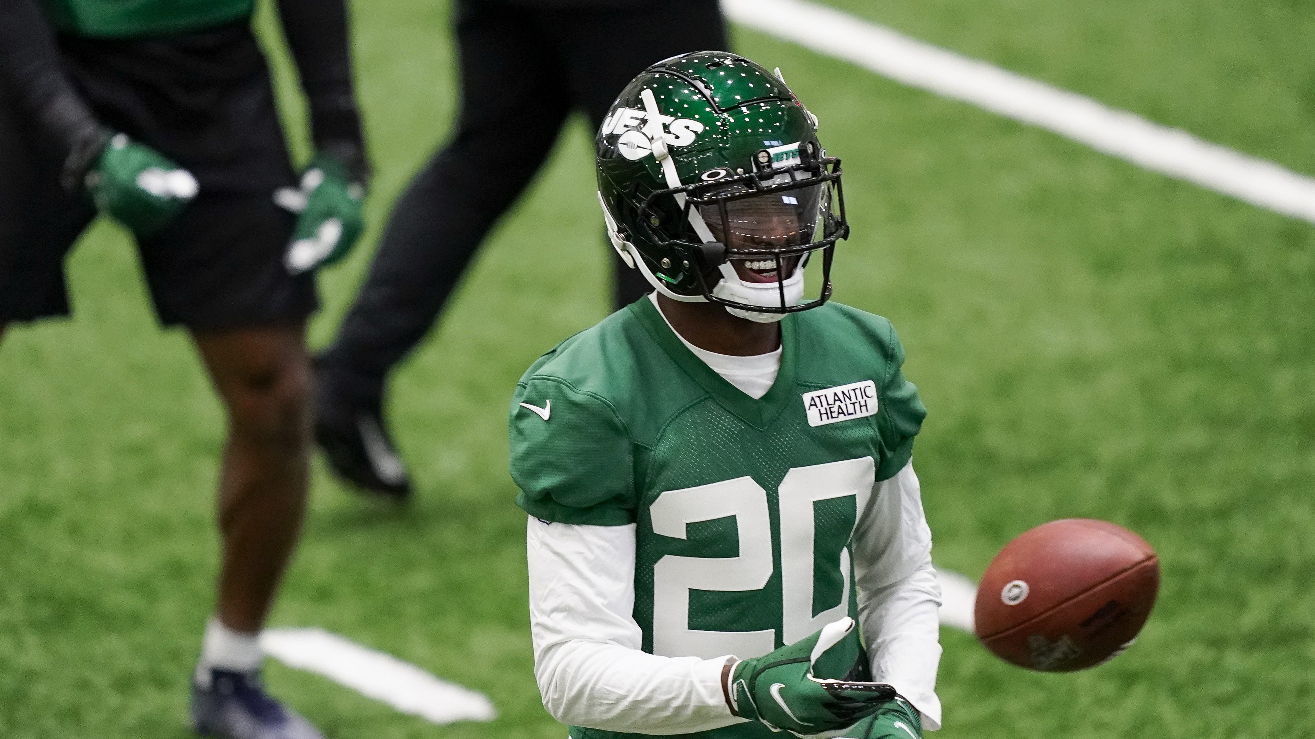 Jets sign Sauce Gardner, first of 3 firstround draft picks BVM Sports