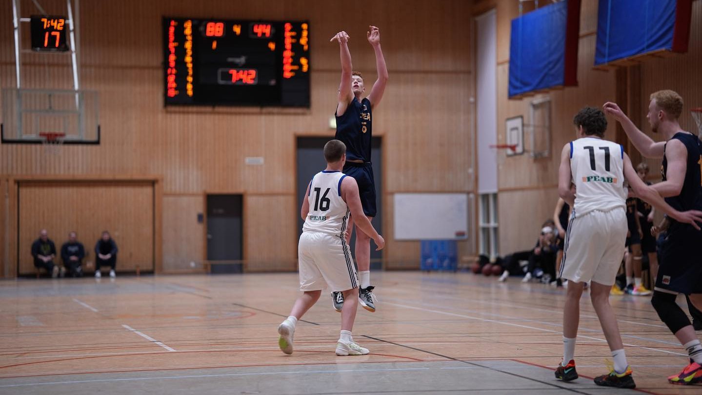 William Berg: Purdue's 7-foot-2 Swedish giant