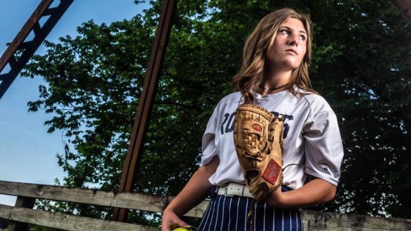 Star pitcher Hannah Price staying home with North Alabama
