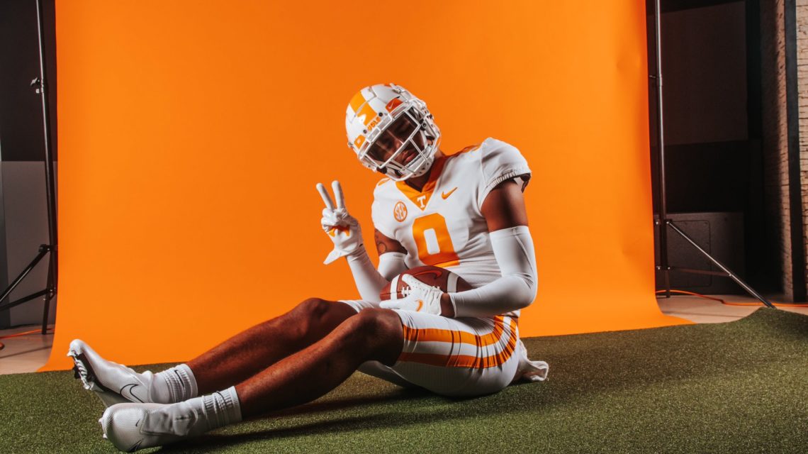 Ethan Davis brings elite TE versatility to Tennessee football