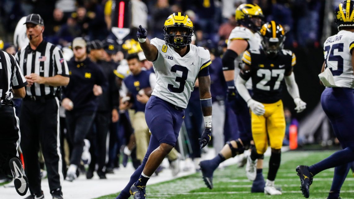 Michigan WR AJ Henning signs NIL deal with White Sox