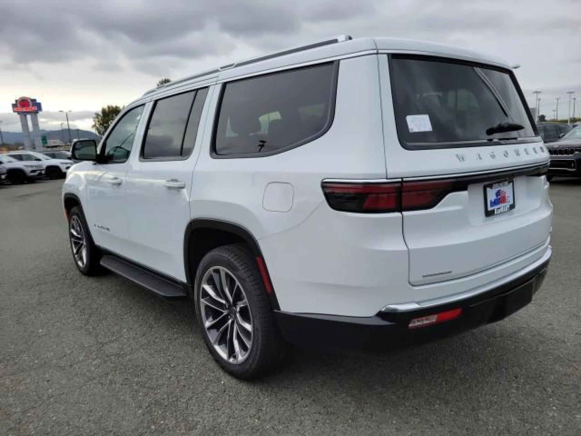 2023 Jeep Wagoneer Series II 4x4