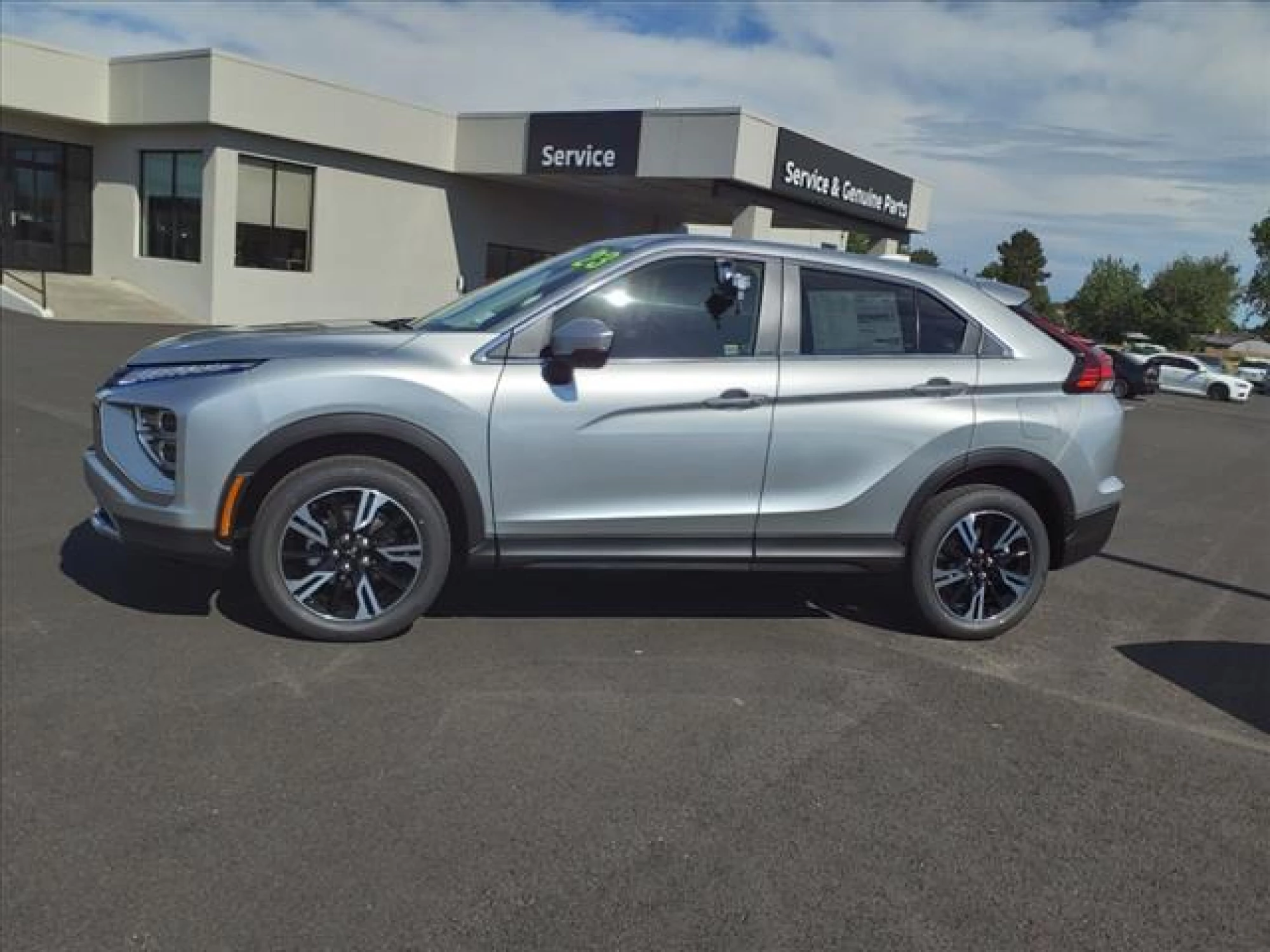 2023 Mitsubishi Eclipse Cross SE