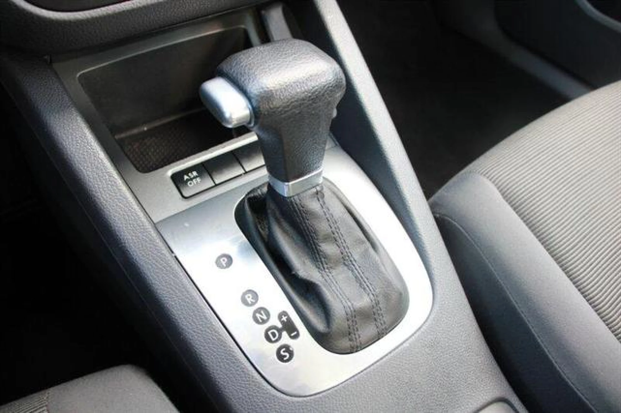 2007 Volkswagen Rabbit 2-Door