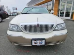 2005 Lincoln Town Car Signature Limited