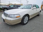 2005 Lincoln Town Car Signature Limited