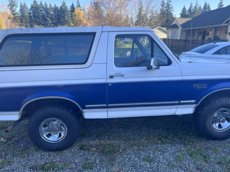 1996 Ford Bronco XLT