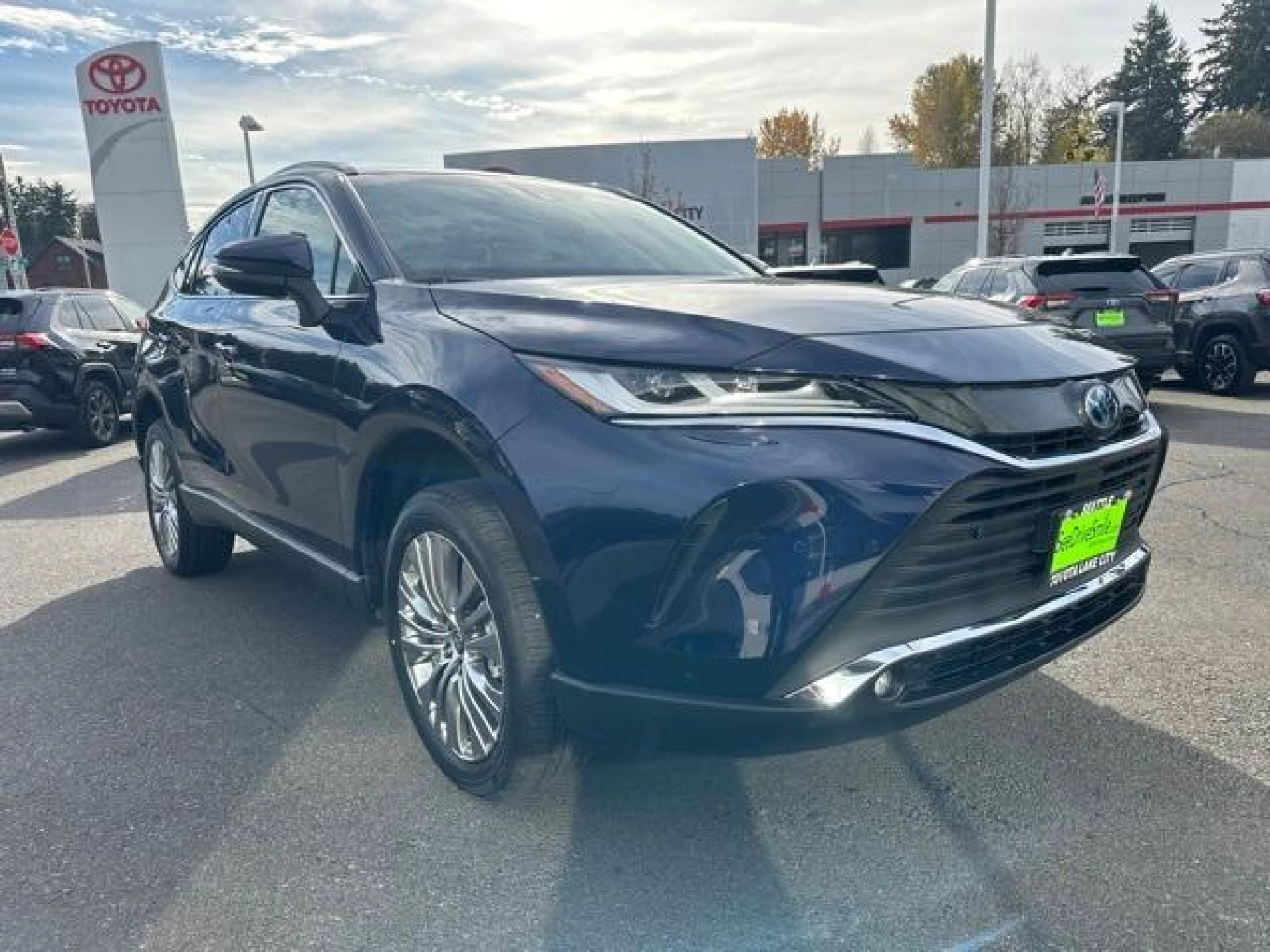 2023 Toyota Venza LE