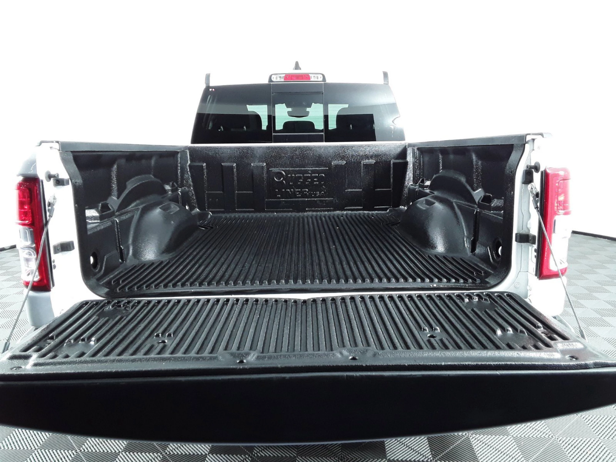 2021 RAM 1500 BIG Horn 4X2 Quad Cab 6'4" Box