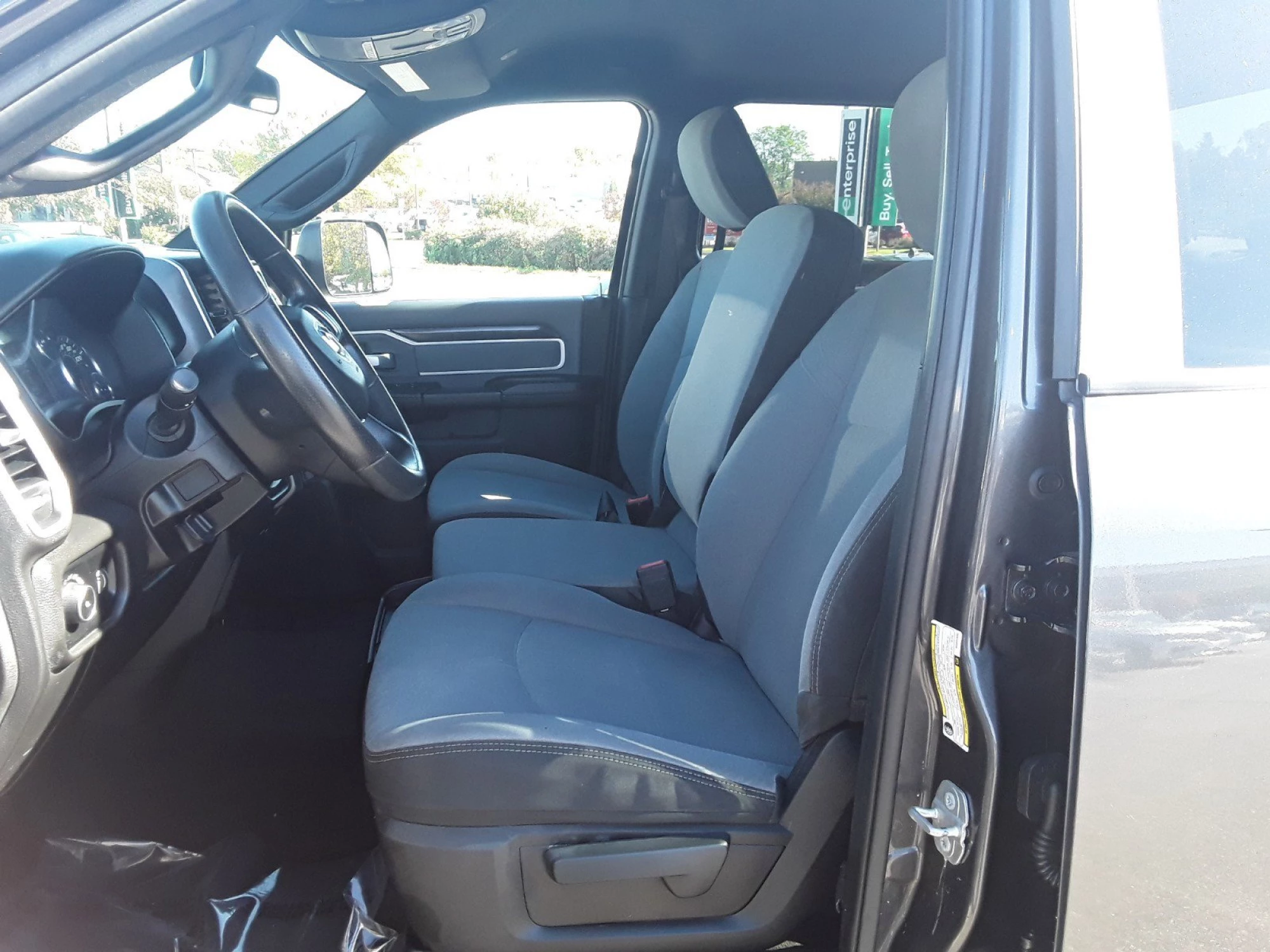 2021 RAM 2500 BIG Horn 4X4 Crew Cab 8' Box