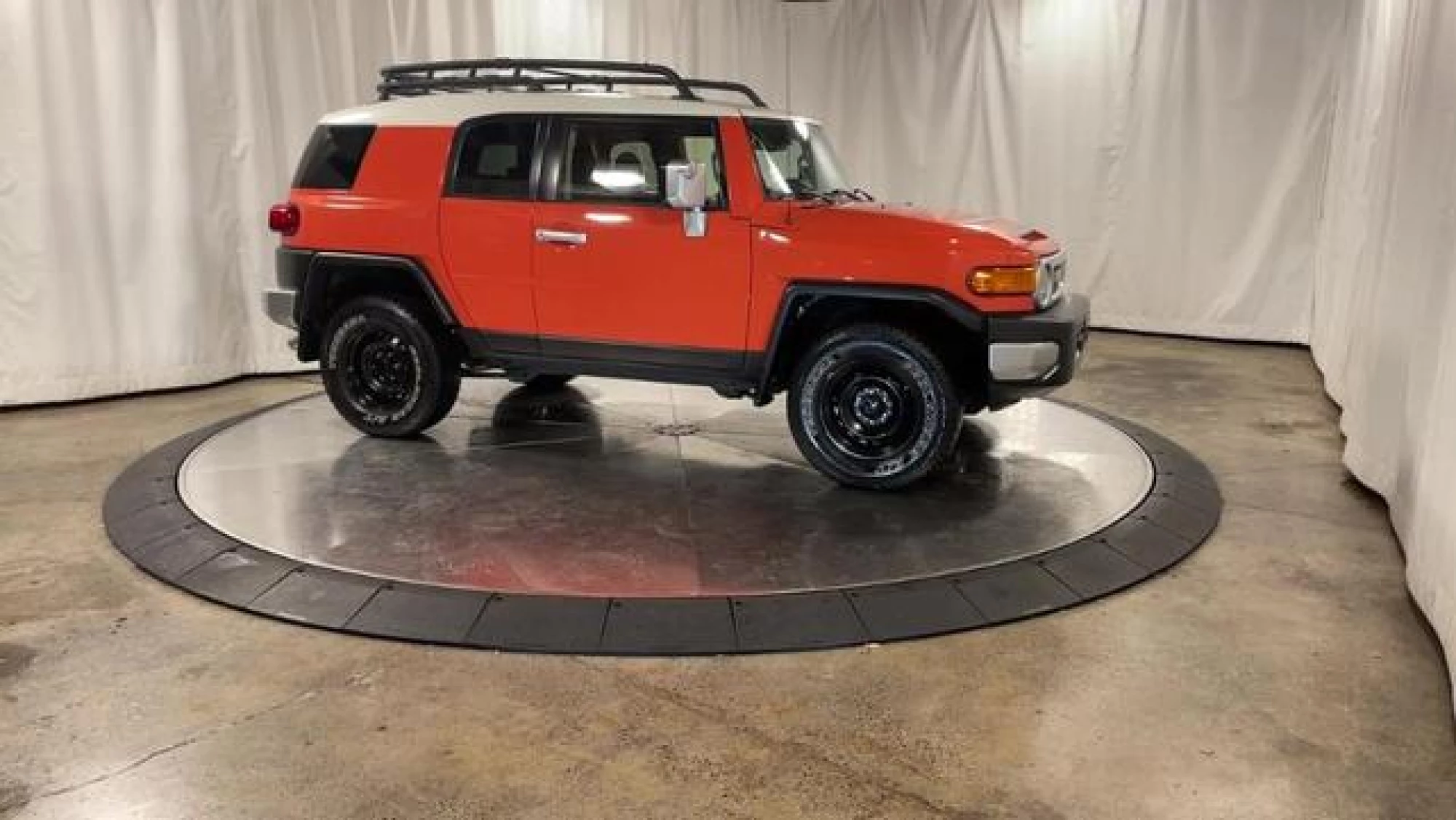 2014 Toyota FJ Cruiser Base