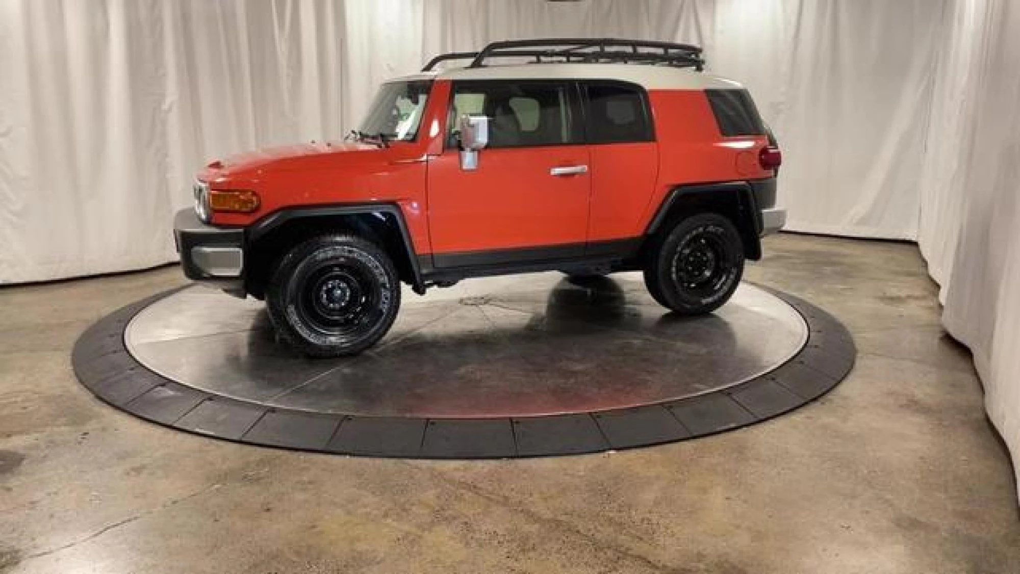 2014 Toyota FJ Cruiser Base