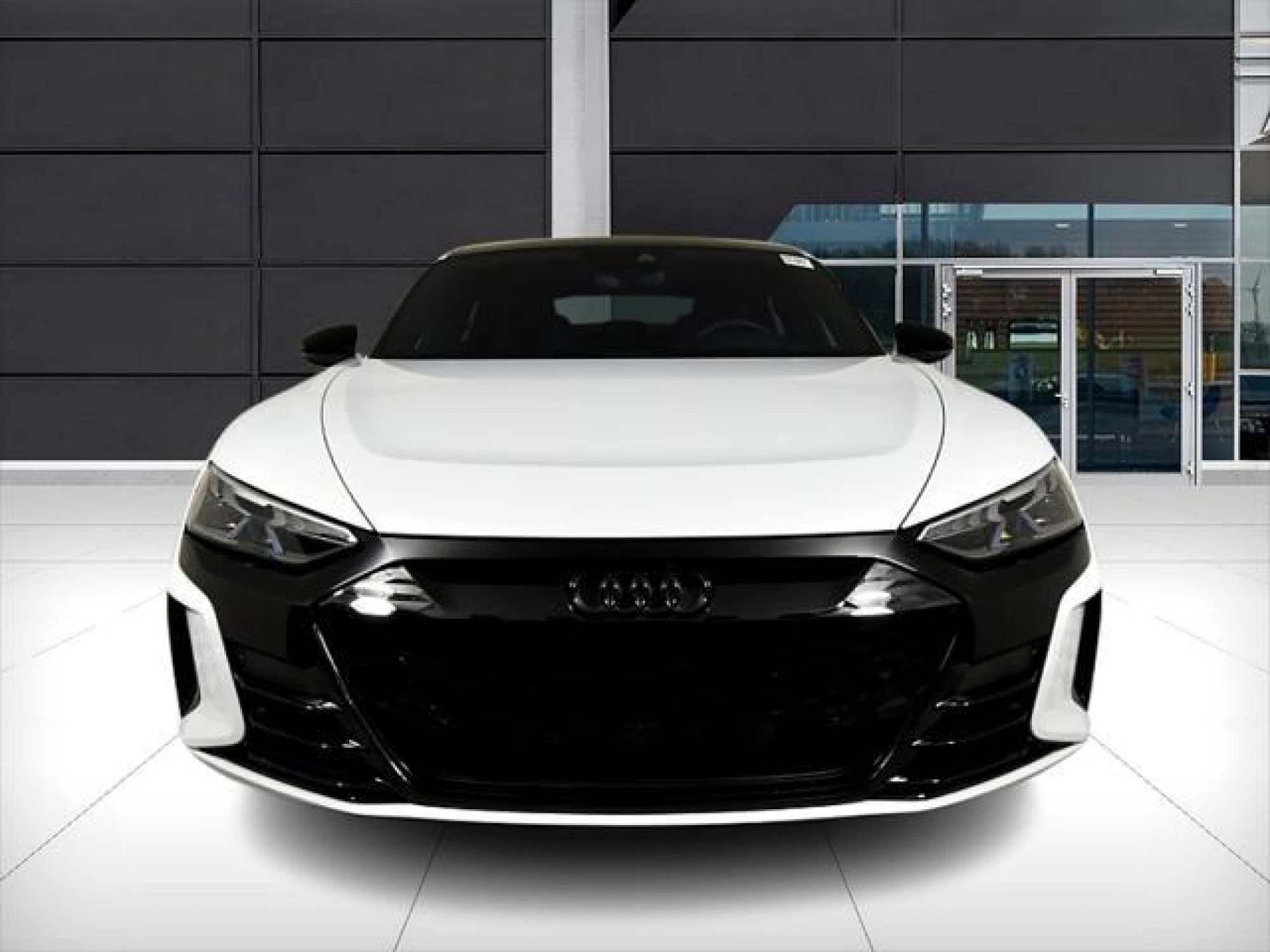 2022 Audi RS e-tron GT Base