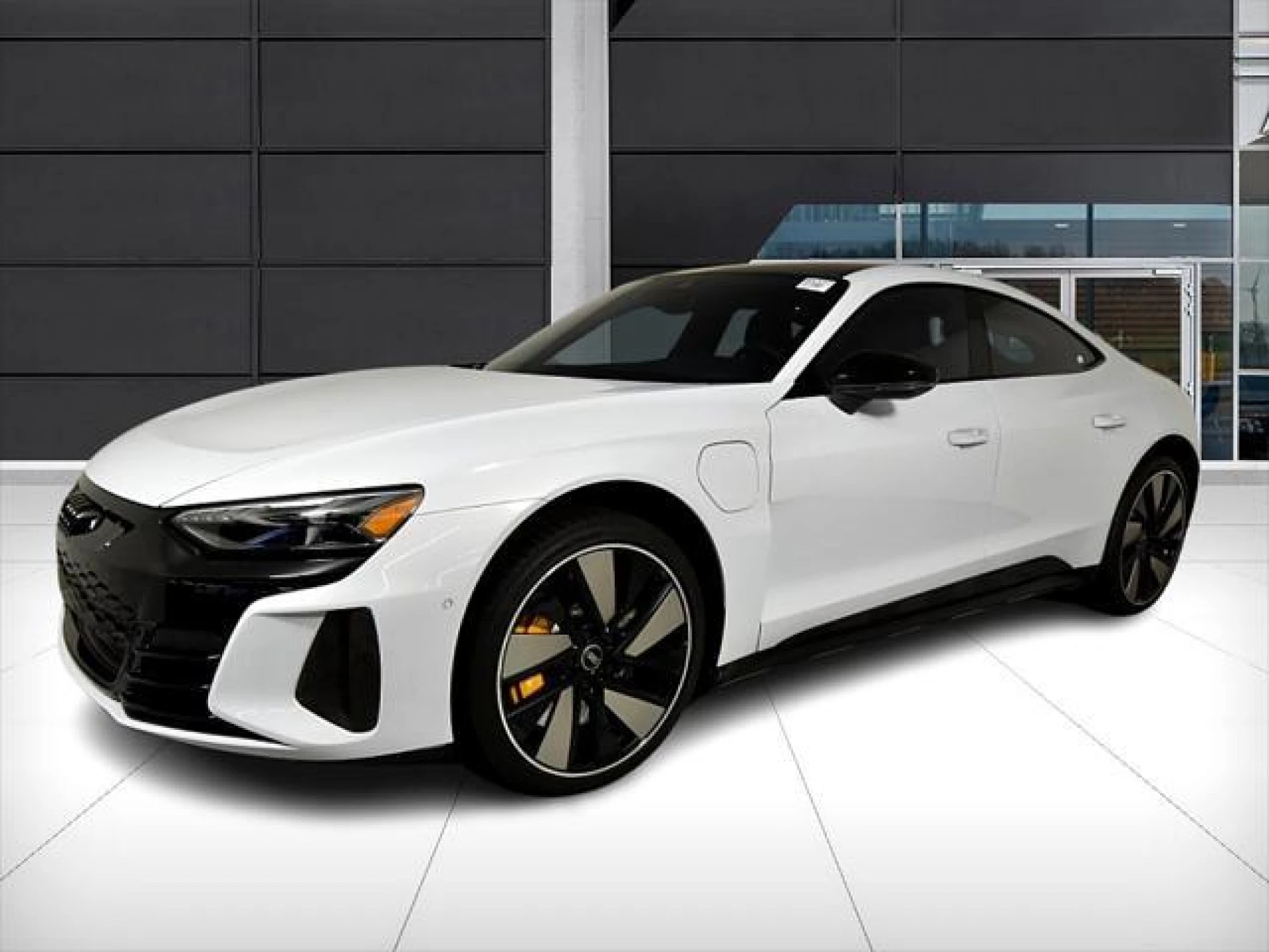 2022 Audi RS e-tron GT Base