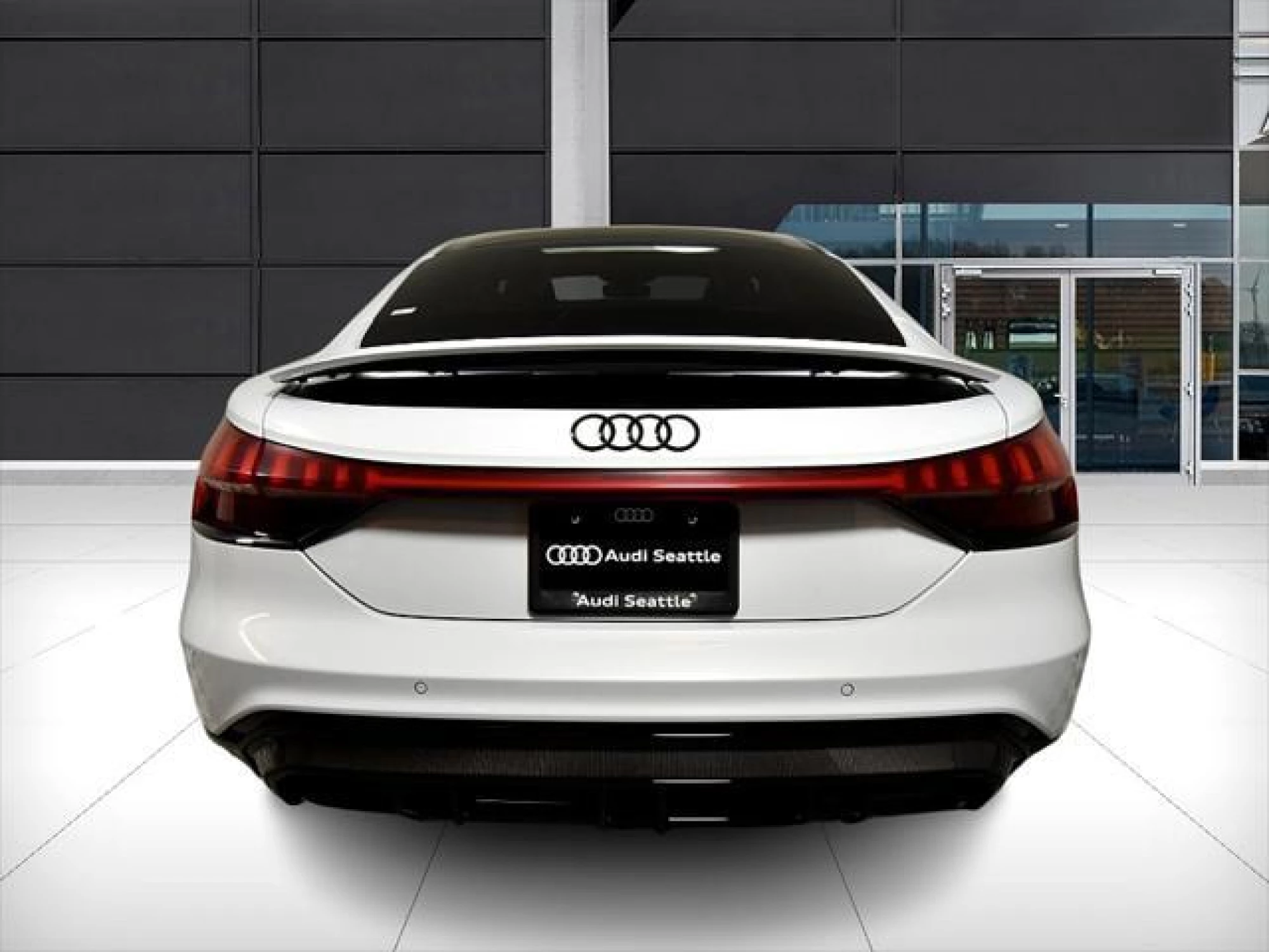 2022 Audi RS e-tron GT Base