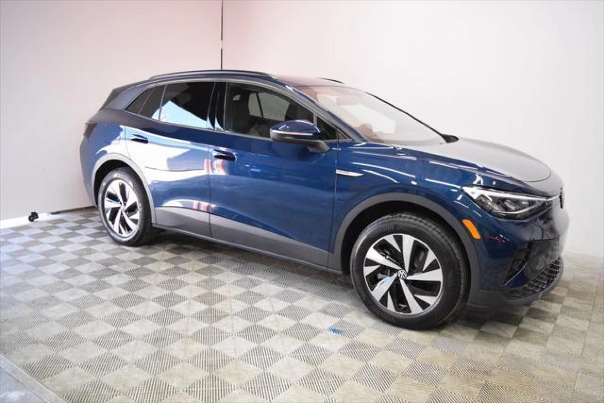 2023 Volkswagen ID.4 Pro