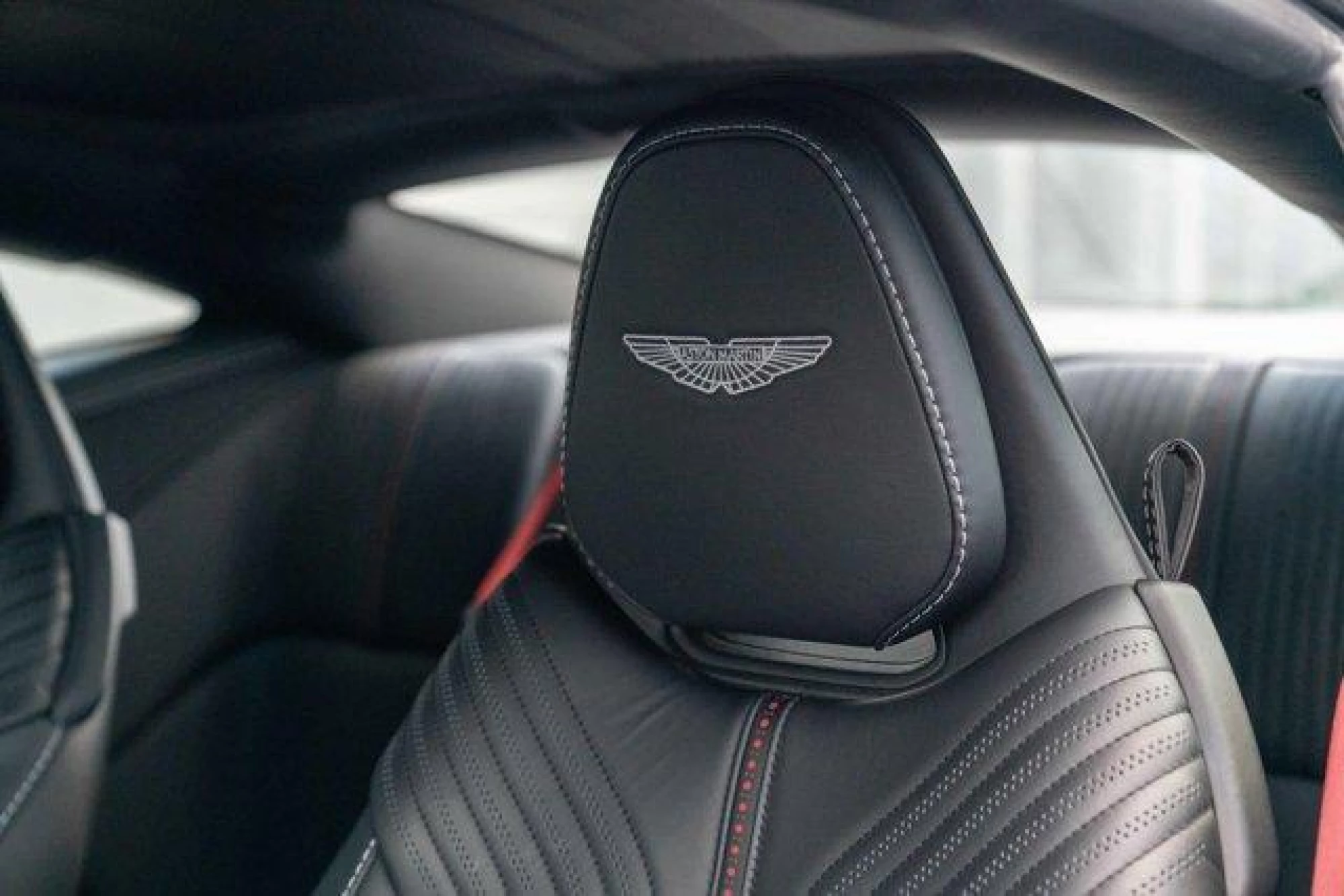 2018 Aston Martin DB11 V12