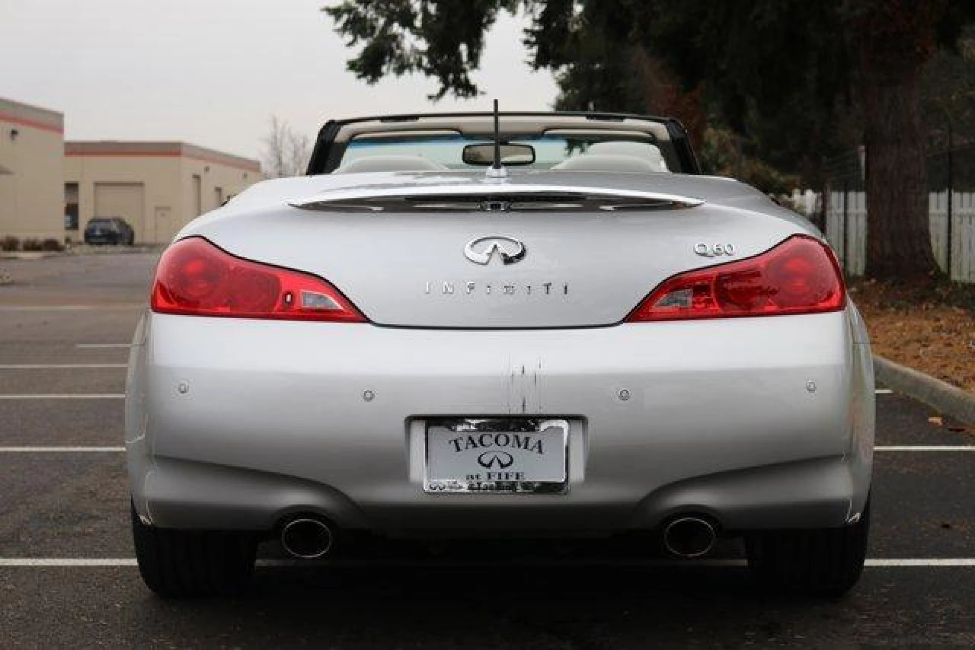 2014 INFINITI Q60 Base