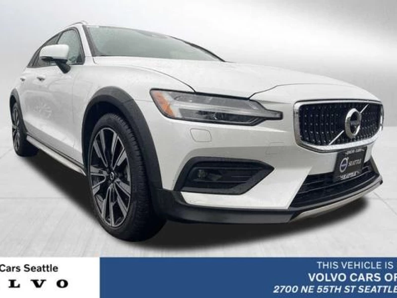 2022 Volvo V60 Cross Country T5 AWD