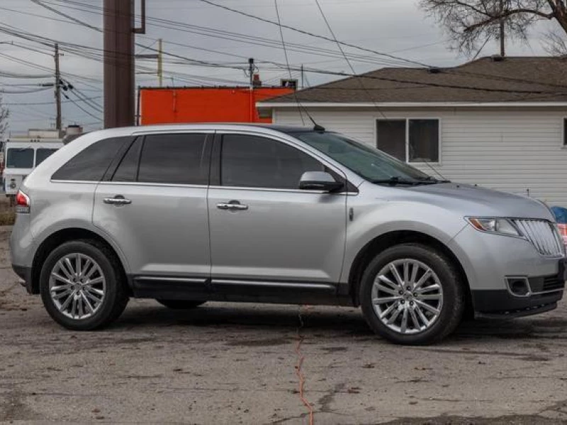 2012 Lincoln MKX Base