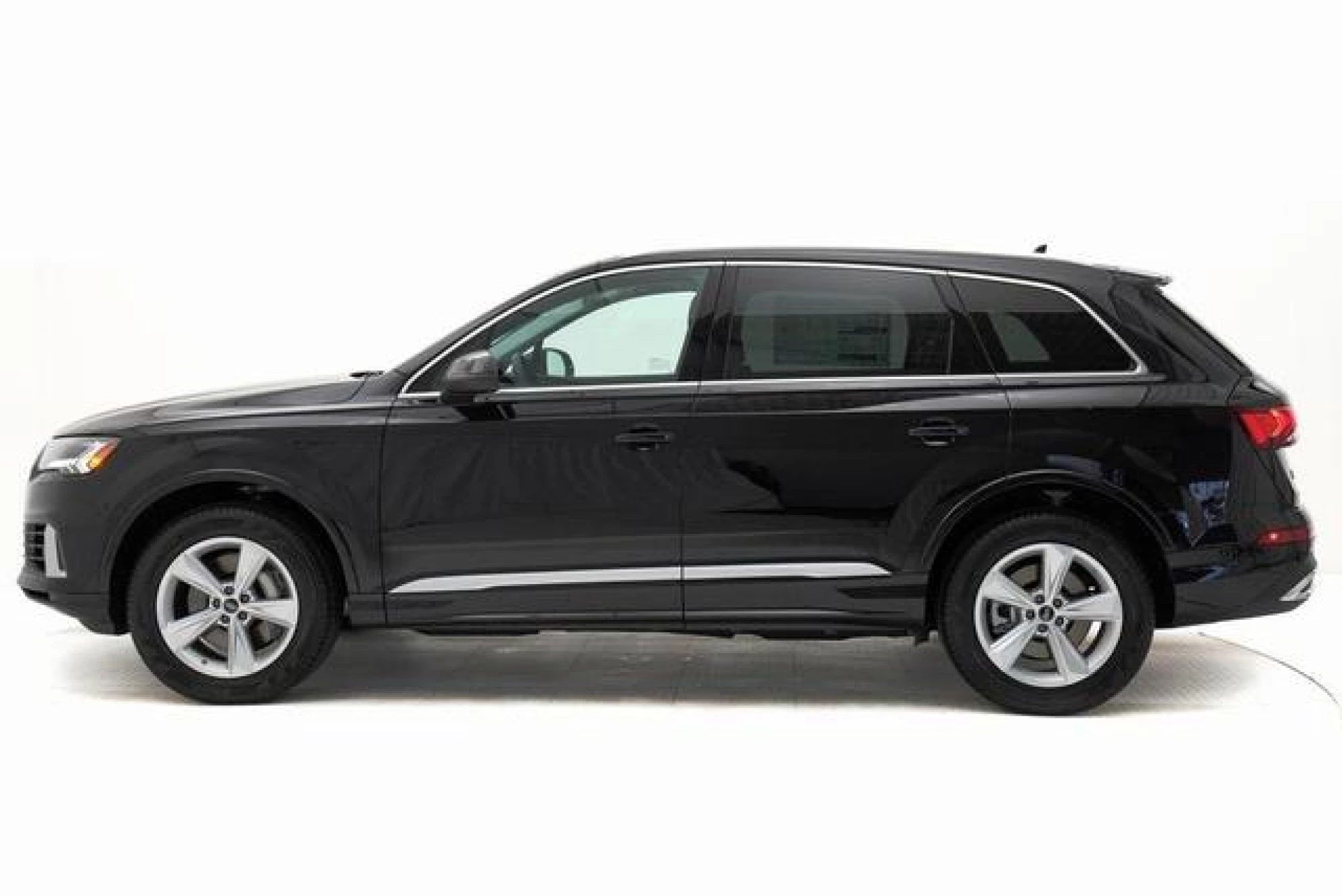 2023 Audi Q7 55 Premium