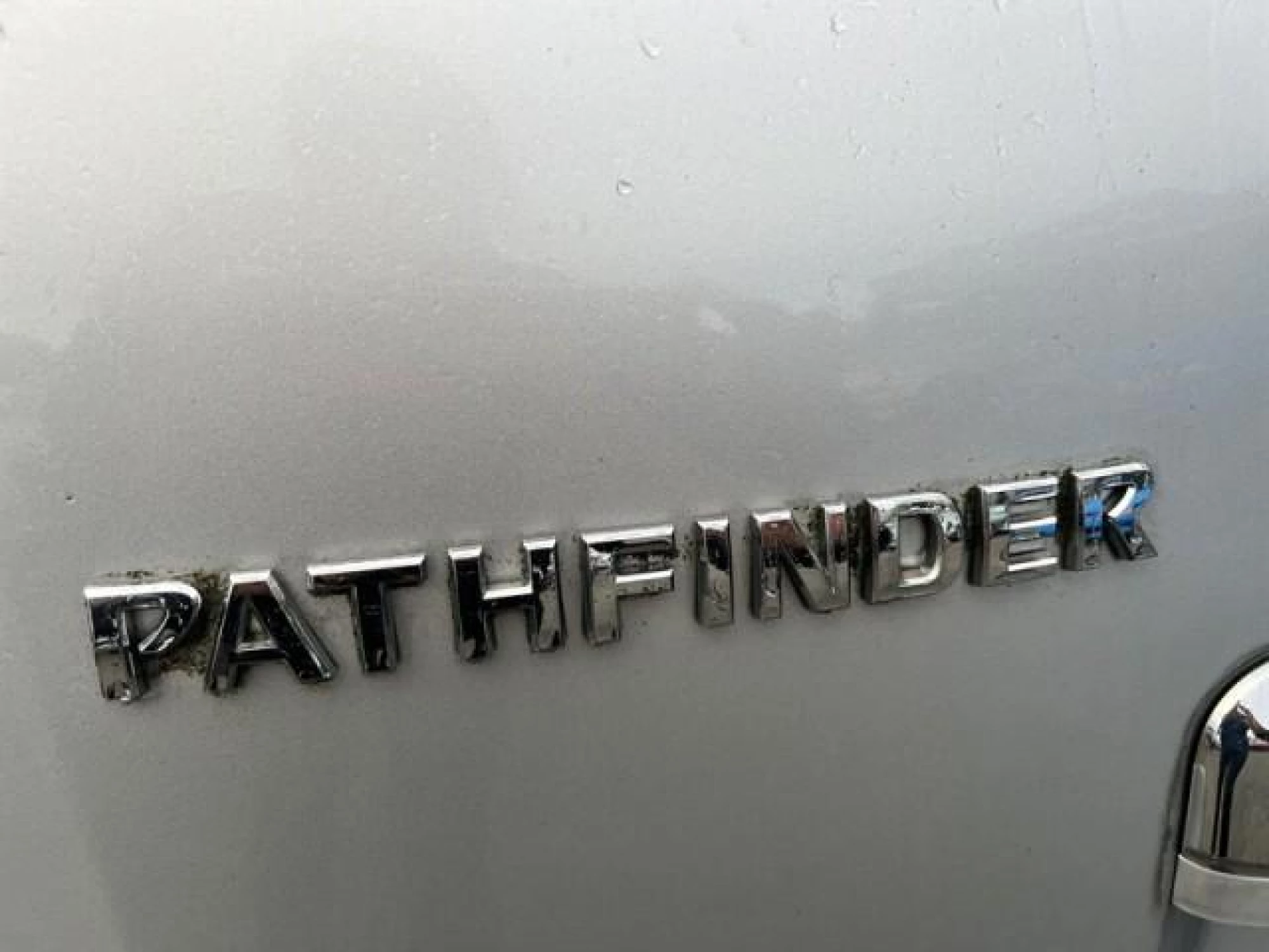 2011 Nissan Pathfinder SV