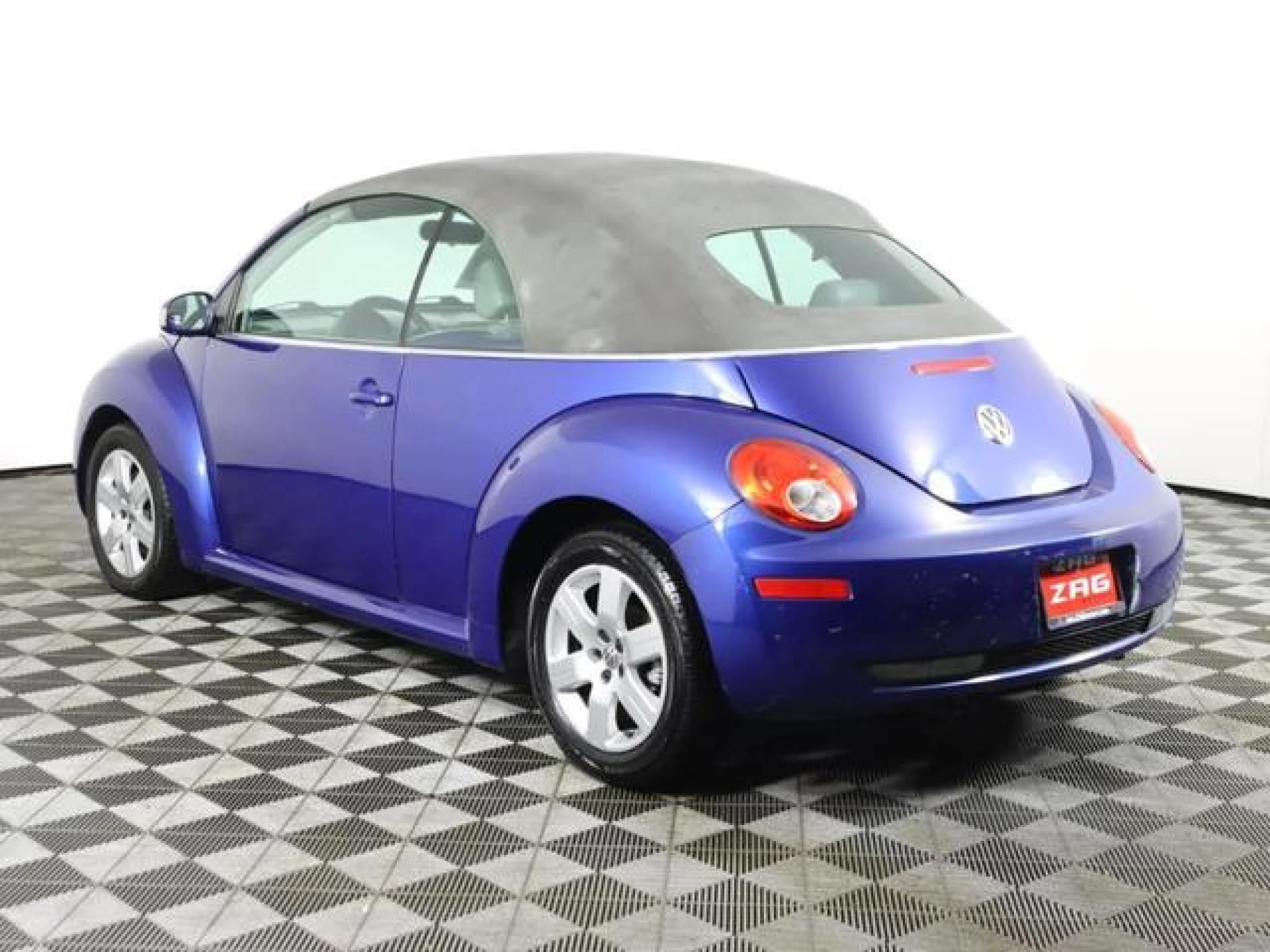 2007 Volkswagen New Beetle 2.5