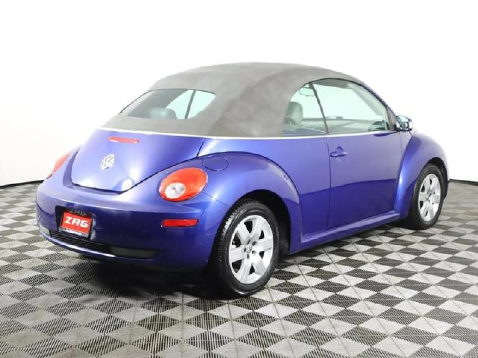 2007 Volkswagen New Beetle 2.5